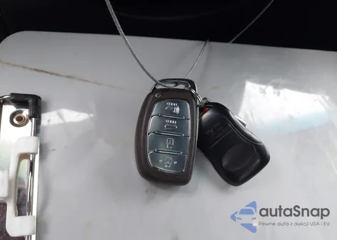 2017 Hyundai Tucson Sport z USA, uszkodzony, nr VIN KM8J3CA26HU438969